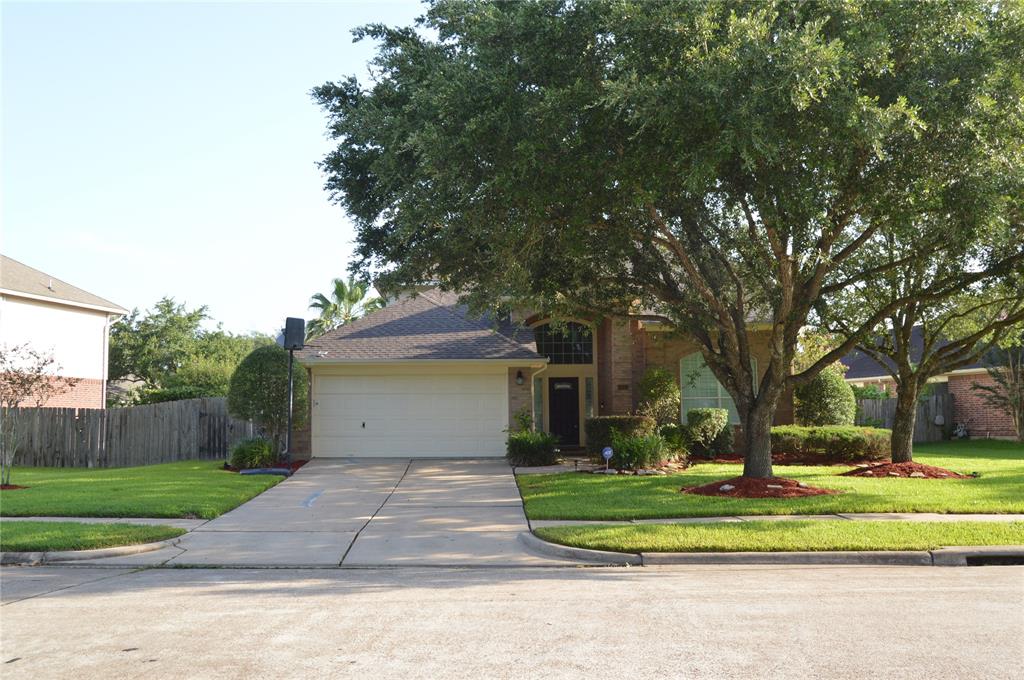 5823 Berkshire Ridge DR, Sugar Land, TX 77479