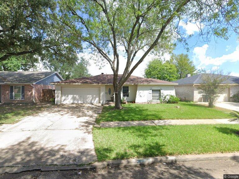 10015 Overview Dr, Sugar Land, TX 77498