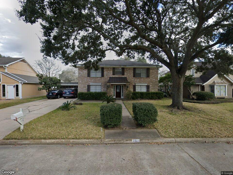 2511 E Pebble Beach Dr, Missouri City, TX 77459